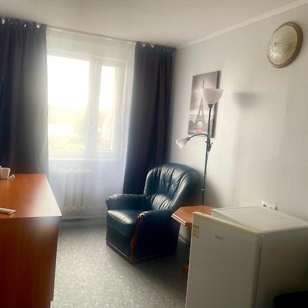 Riverside Motel Jelgava Buitenkant foto