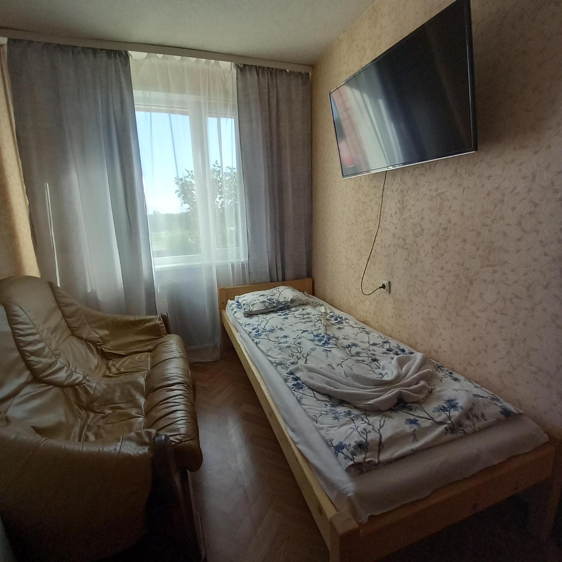 Riverside Motel Jelgava Buitenkant foto